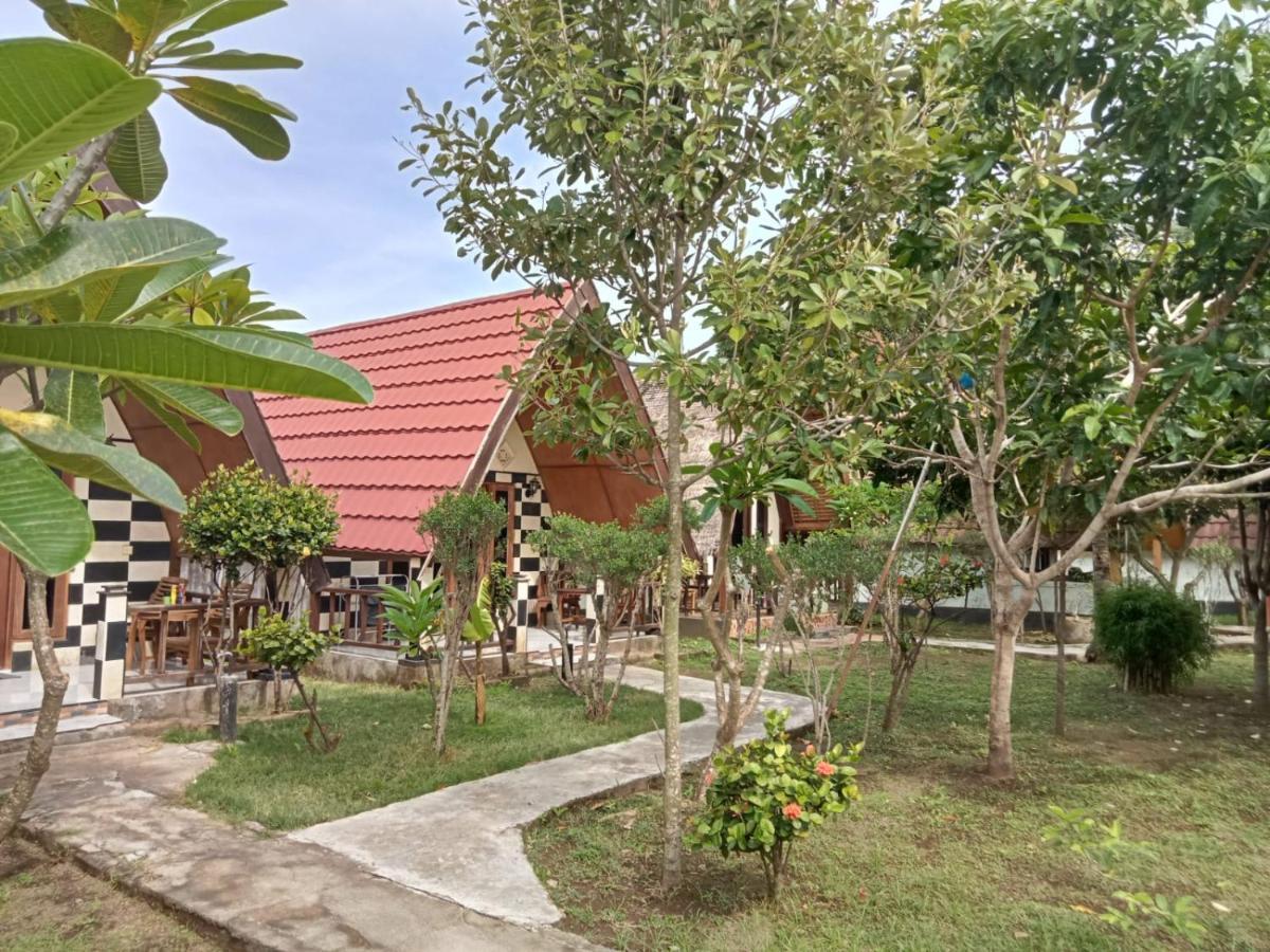 Meno Smile Cottages Ilhas Gili Exterior foto